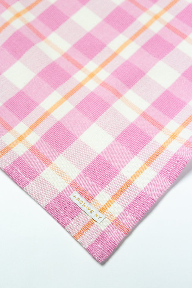 Abigail Plaid Dinner Napkin in Bubblegum