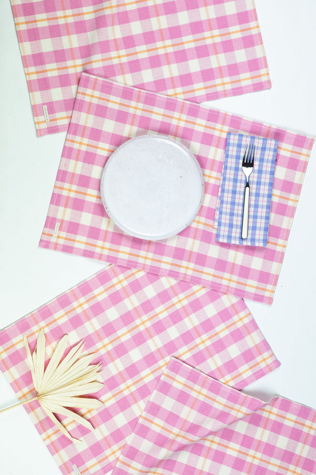Abigail Plaid Placemat in Bubblegum