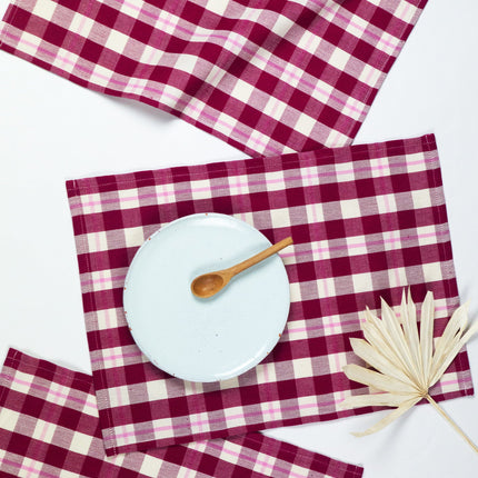 Abigail Plaid Placemat Set