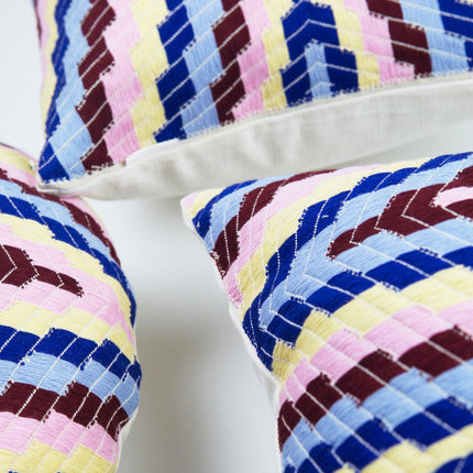 Almolonga Pillow - Multi
