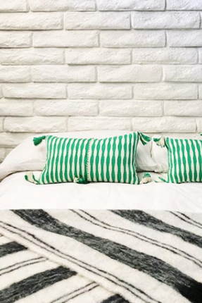 Antigua Pillow - Kelly Green