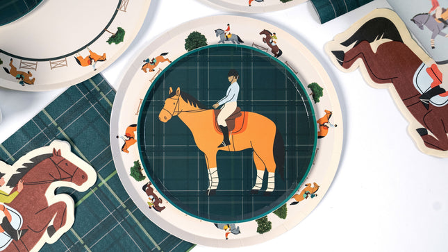 Equestrian Horse Dinner Plates — 9 Inch, 12-Pack