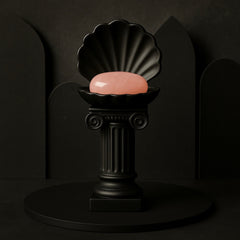 Black Gothic Clam Shell Crystal Pebble Holder – Dark Stone Like 3D Pedestal by KREATEUR Studio (Beta)
