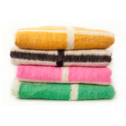 Backordered: Momos Grid Blanket- Natural White and Black